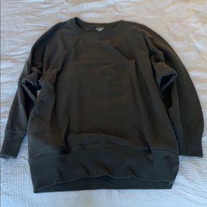 Oversized pullover sweatshirt